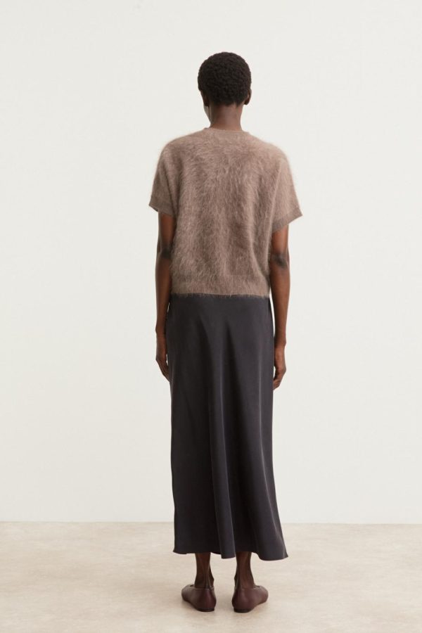 Garmentgrid.shopb33fb902ea 3